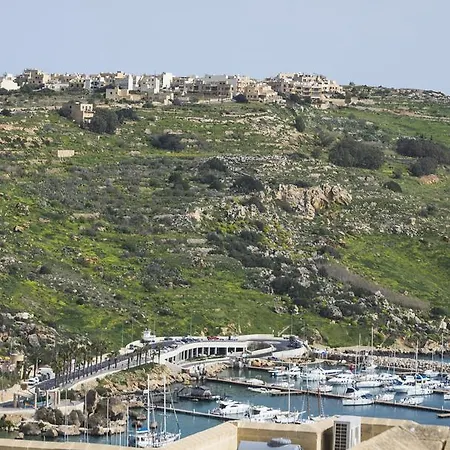 Luxury - Chambray Għajnsielem