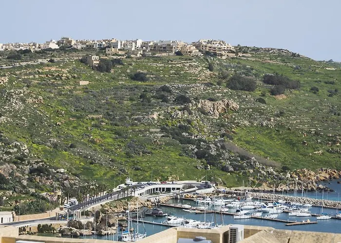 Luxury - Chambray Għajnsielem